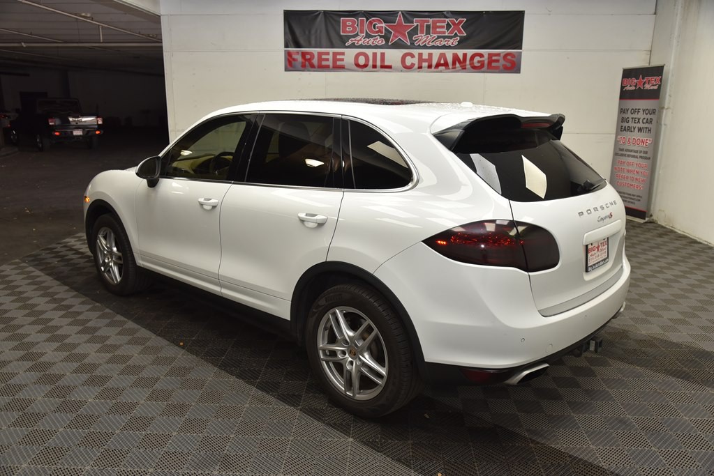 2014 Porsche Cayenne Image 11