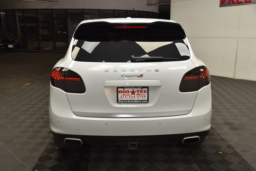 2014 Porsche Cayenne Image 12