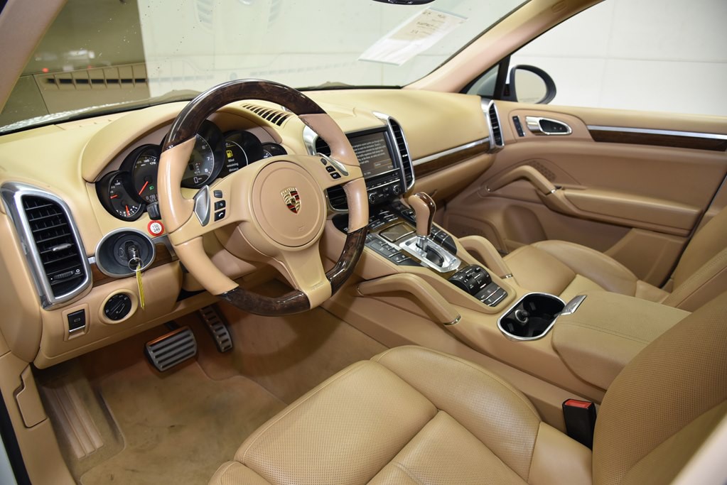 2014 Porsche Cayenne Image 35