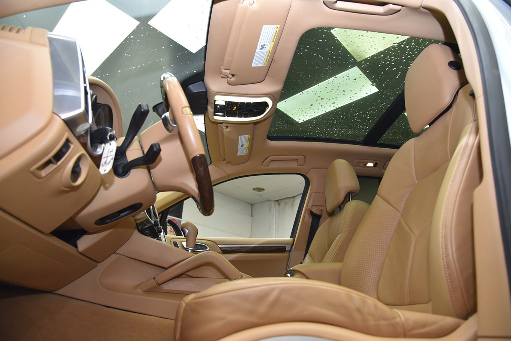 2014 Porsche Cayenne Image 37