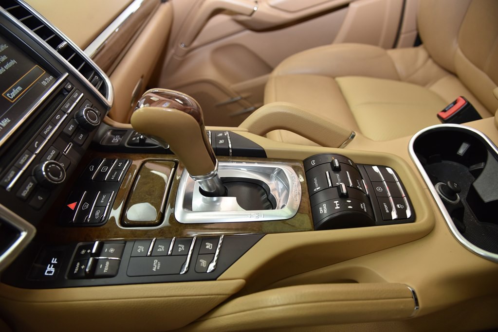 2014 Porsche Cayenne Image 41