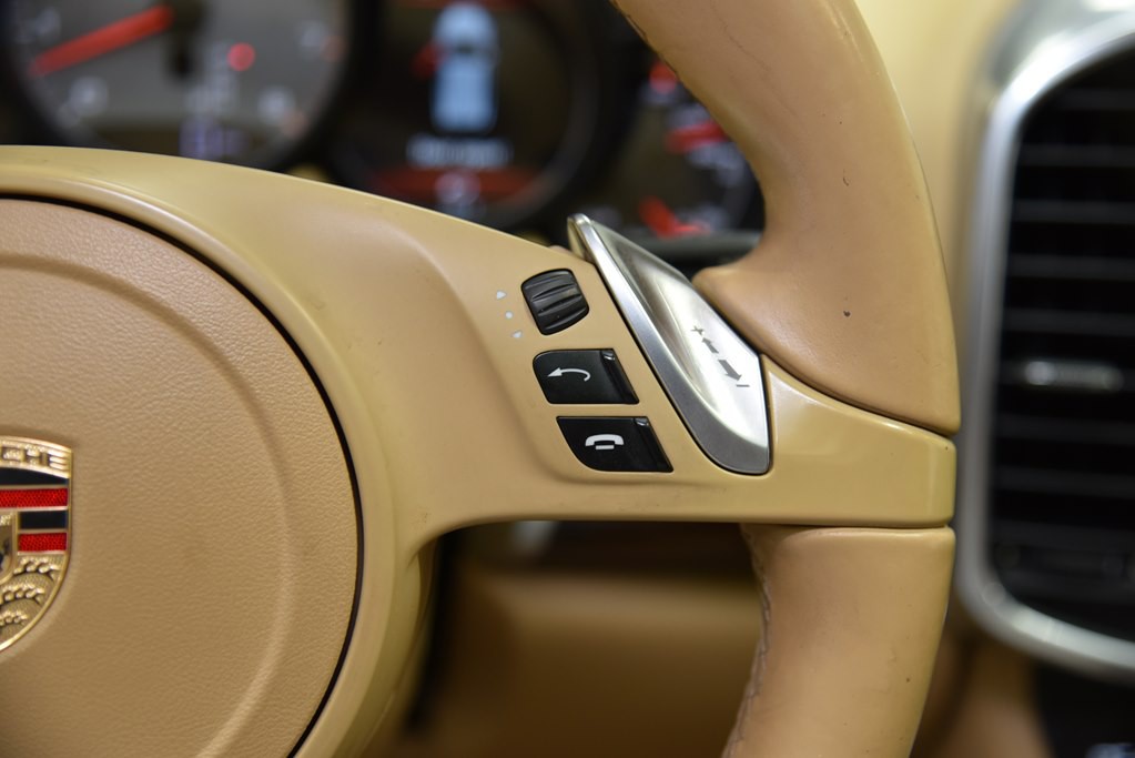 2014 Porsche Cayenne Image 44