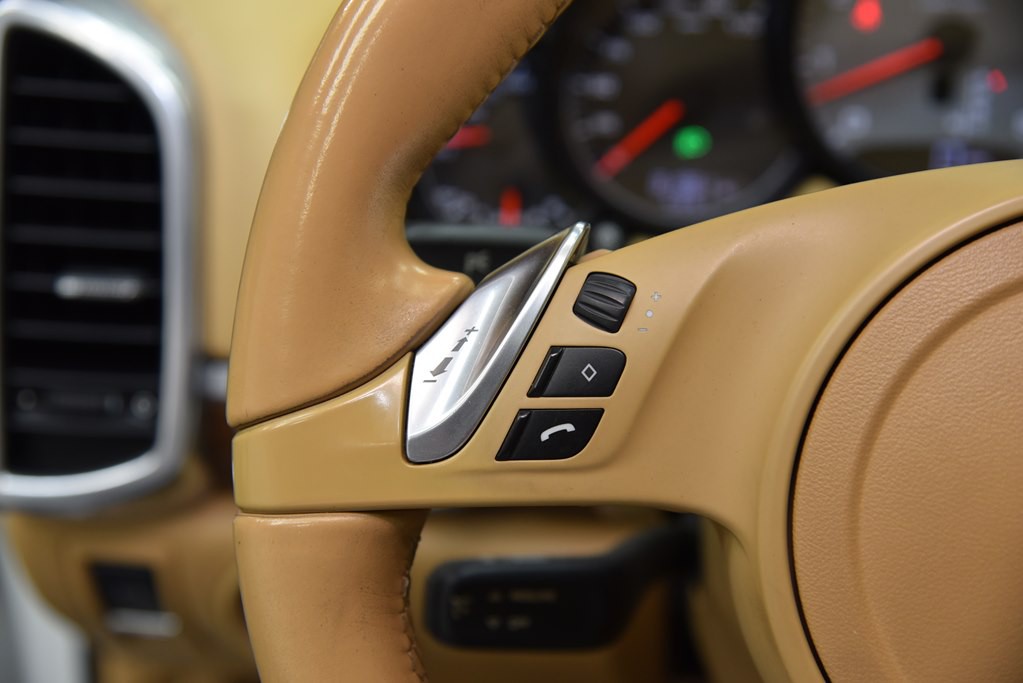2014 Porsche Cayenne Image 45