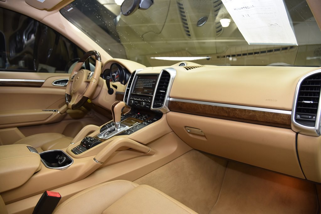 2014 Porsche Cayenne Image 56