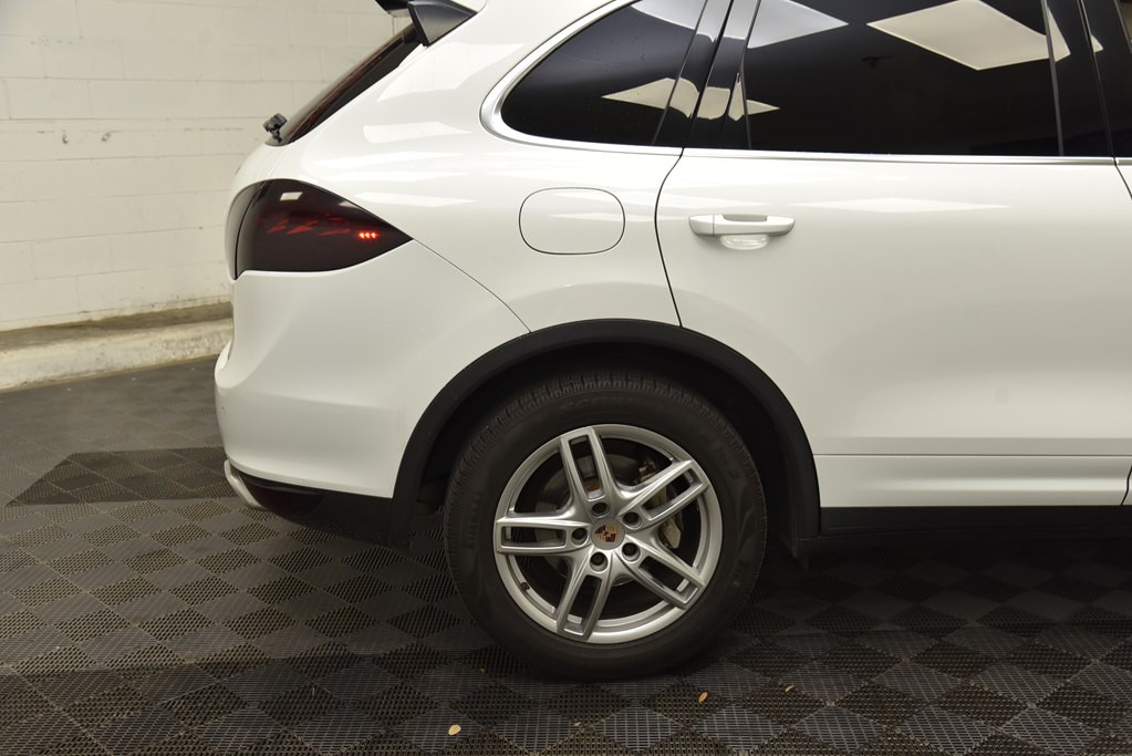 2014 Porsche Cayenne Image 60
