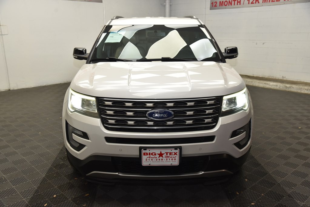 2017 Ford Explorer Image 8