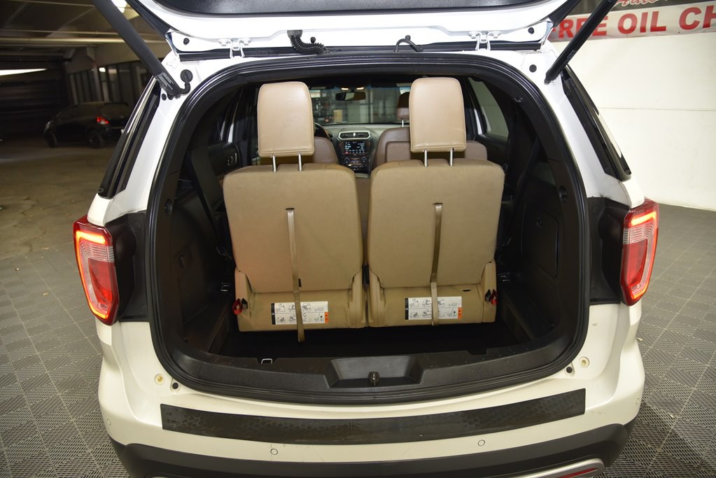 2017 Ford Explorer Image 13
