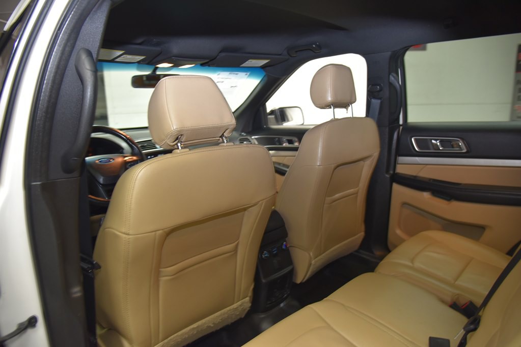 2017 Ford Explorer Image 16