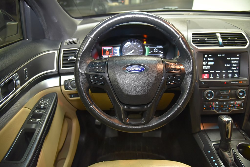 2017 Ford Explorer Image 19
