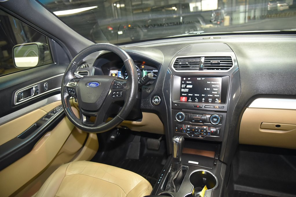 2017 Ford Explorer Image 21