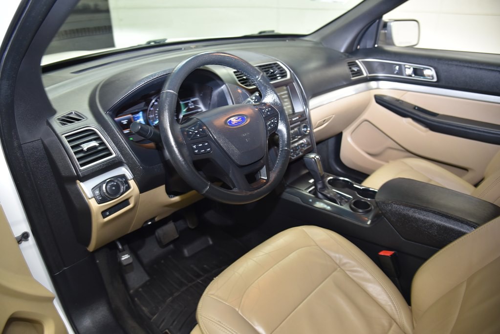 2017 Ford Explorer Image 23