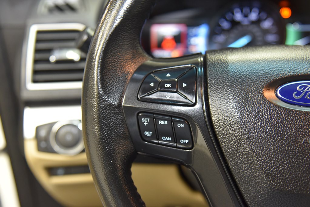 2017 Ford Explorer Image 28