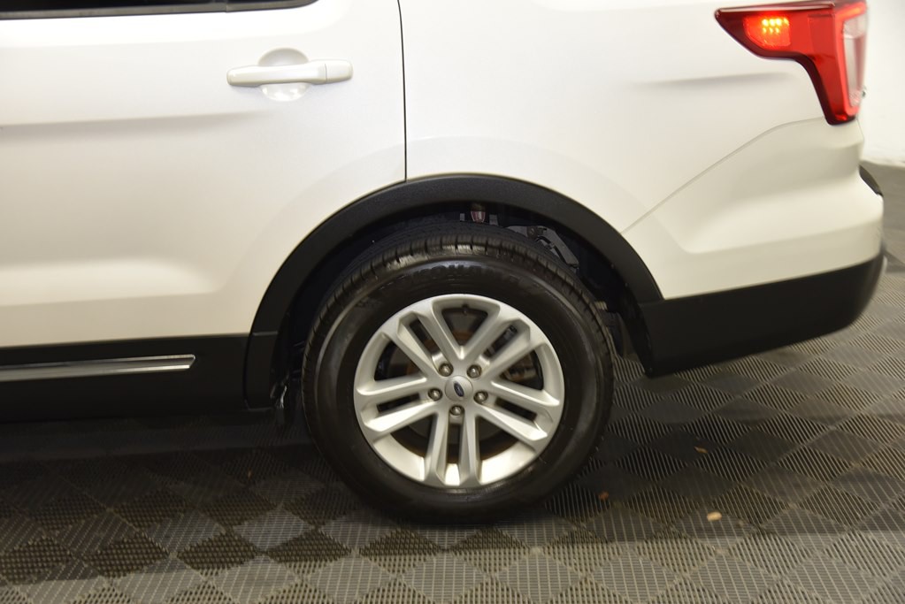 2017 Ford Explorer Image 33