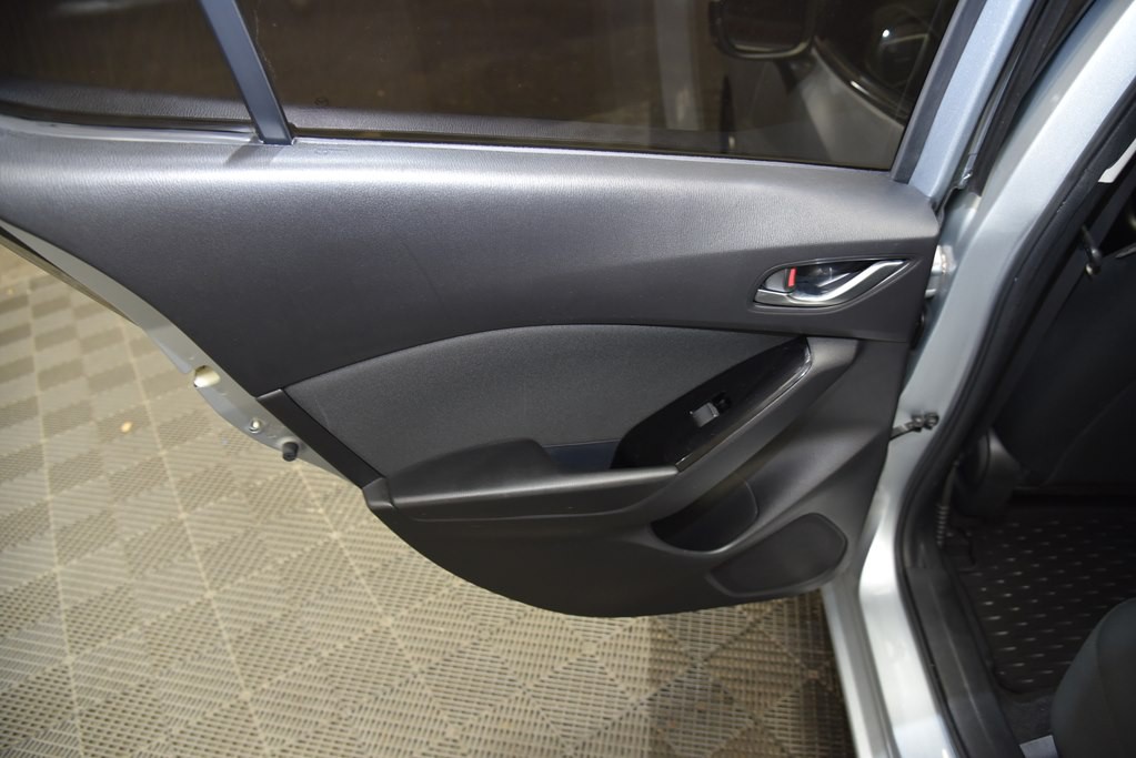 2017 Mazda Mazda3 Image 13
