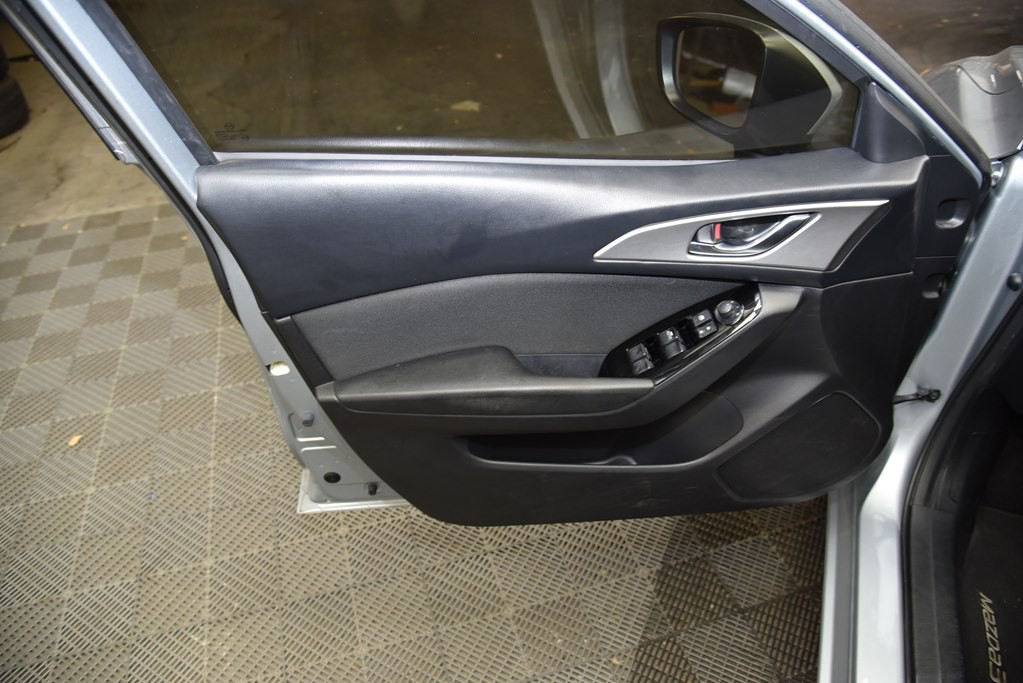 2017 Mazda Mazda3 Image 18