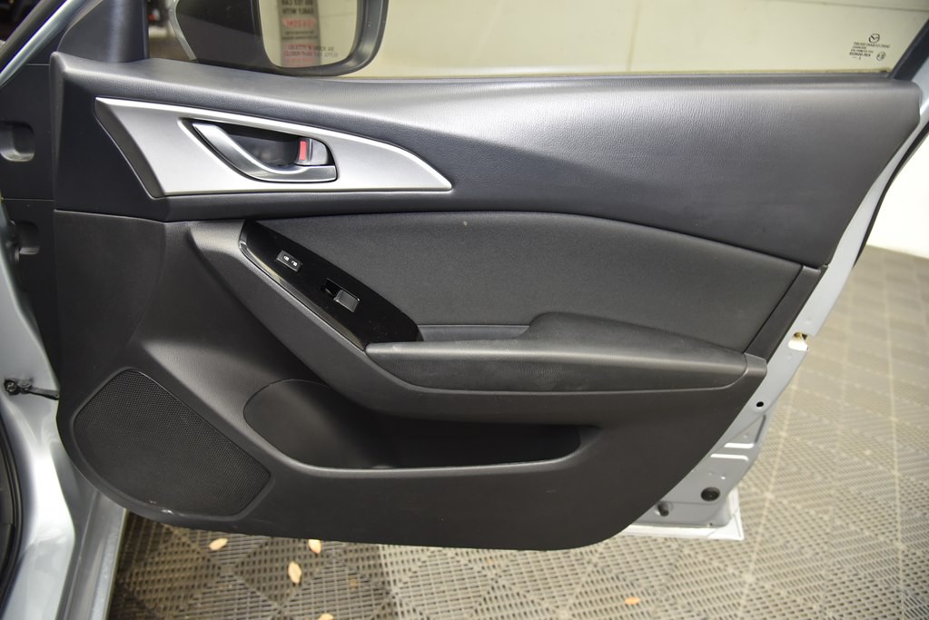 2017 Mazda Mazda3 Image 21