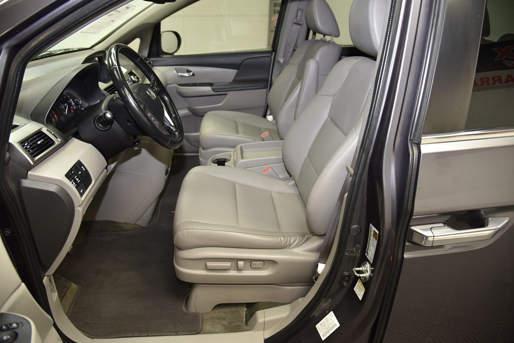 2016 Honda Odyssey Image 25