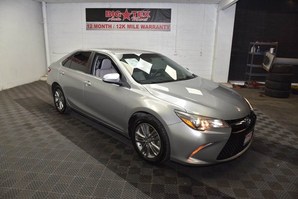 2017 Toyota Camry Image 7