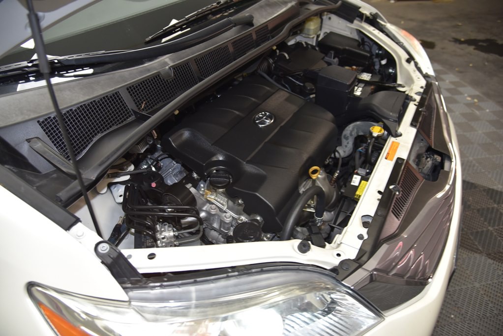 2016 Toyota Sienna Image 41