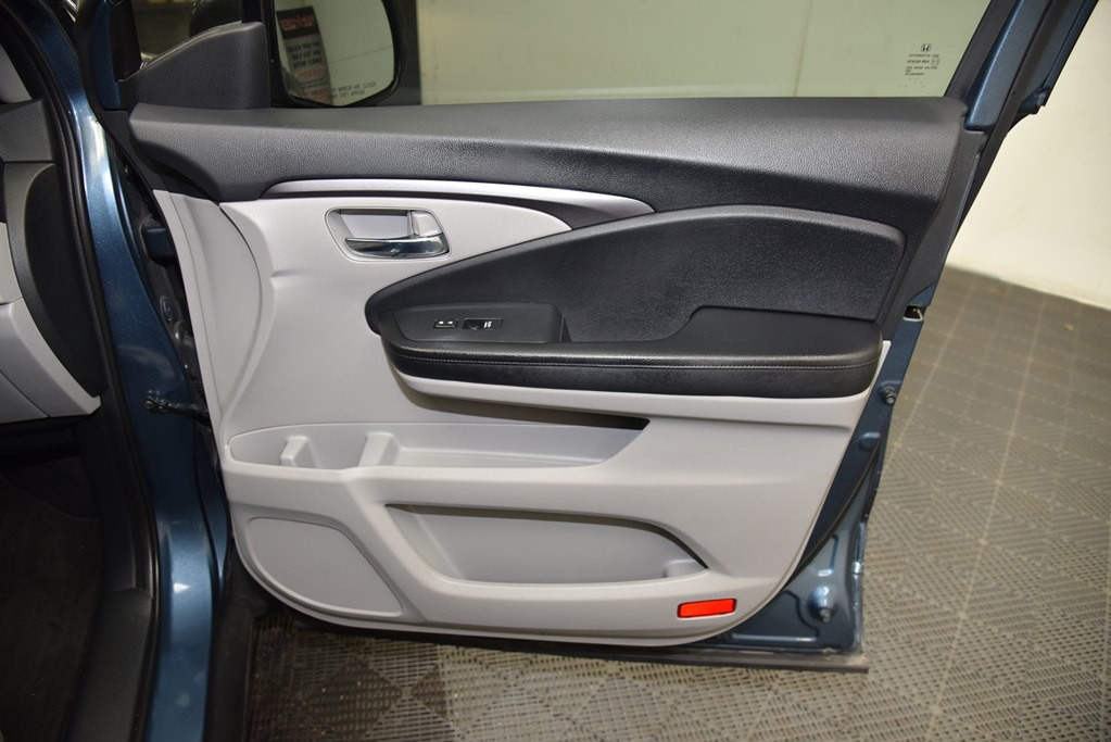 2016 Honda Pilot Image 21