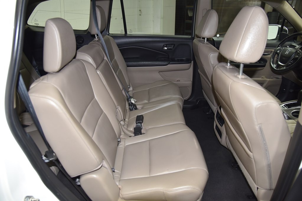 2016 Honda Pilot Image 30
