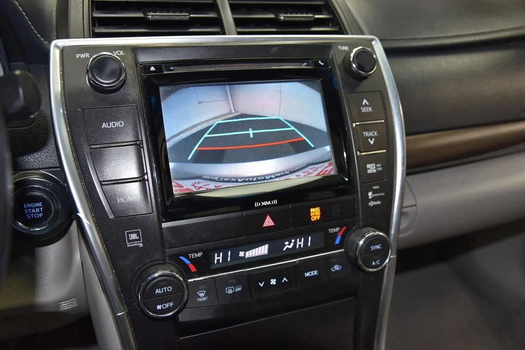 2017 Toyota Camry Image 40