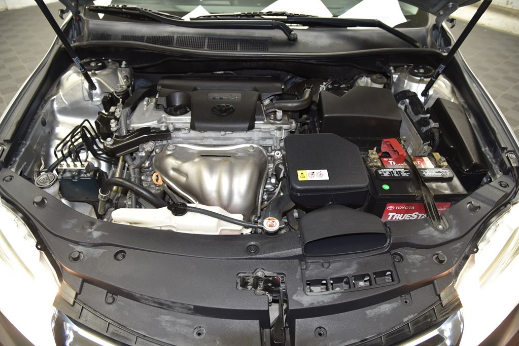 2017 Toyota Camry Image 42