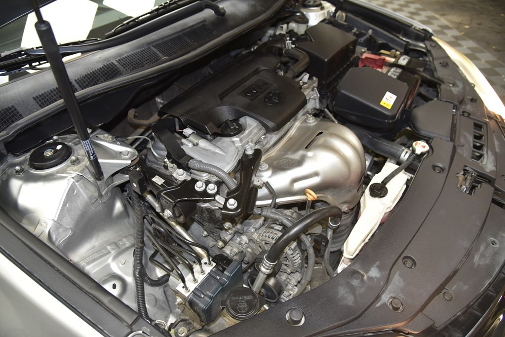 2017 Toyota Camry Image 43
