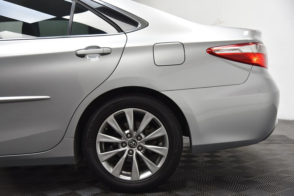 2017 Toyota Camry Image 47