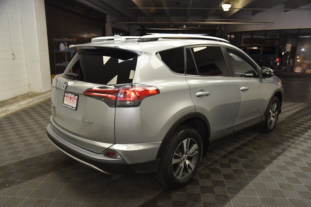 2016 Toyota Rav4 Image 5
