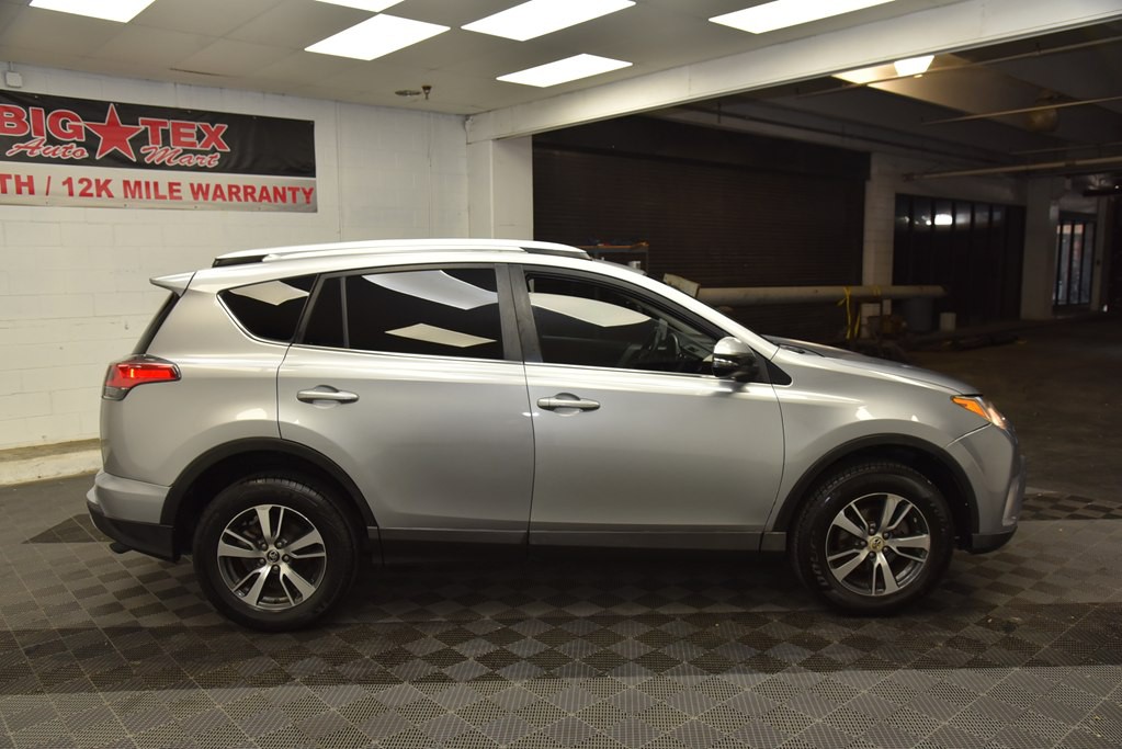2016 Toyota Rav4 Image 6