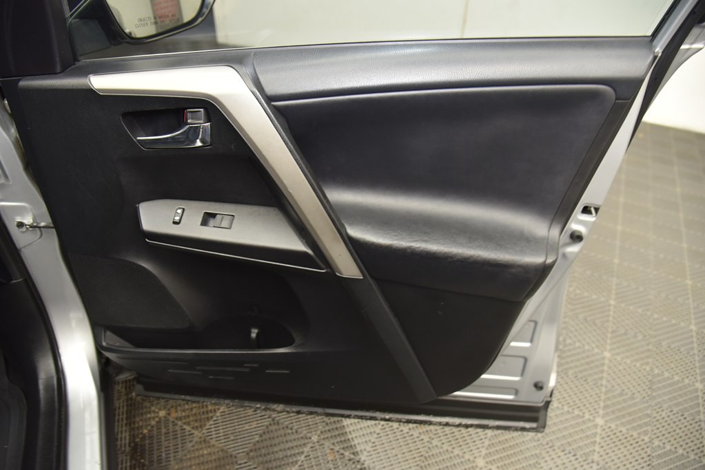 2016 Toyota Rav4 Image 29
