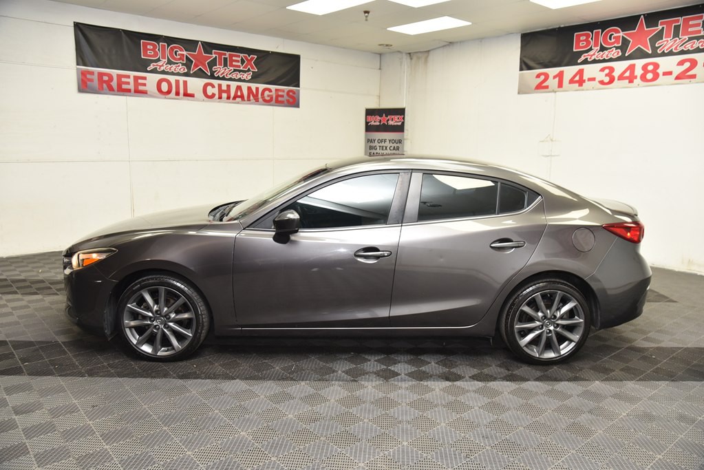 2018 Mazda Mazda3 Image 2