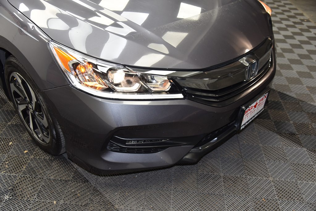 2016 Honda Accord Image 12