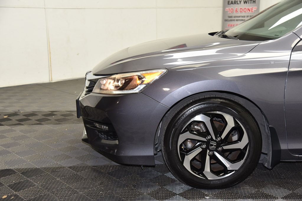 2016 Honda Accord Image 31