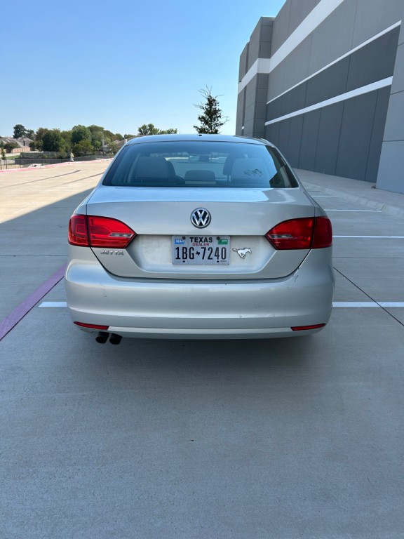 2012 Volkswagen Jetta Image 3