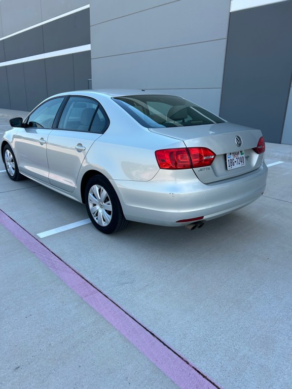 2012 Volkswagen Jetta Image 4