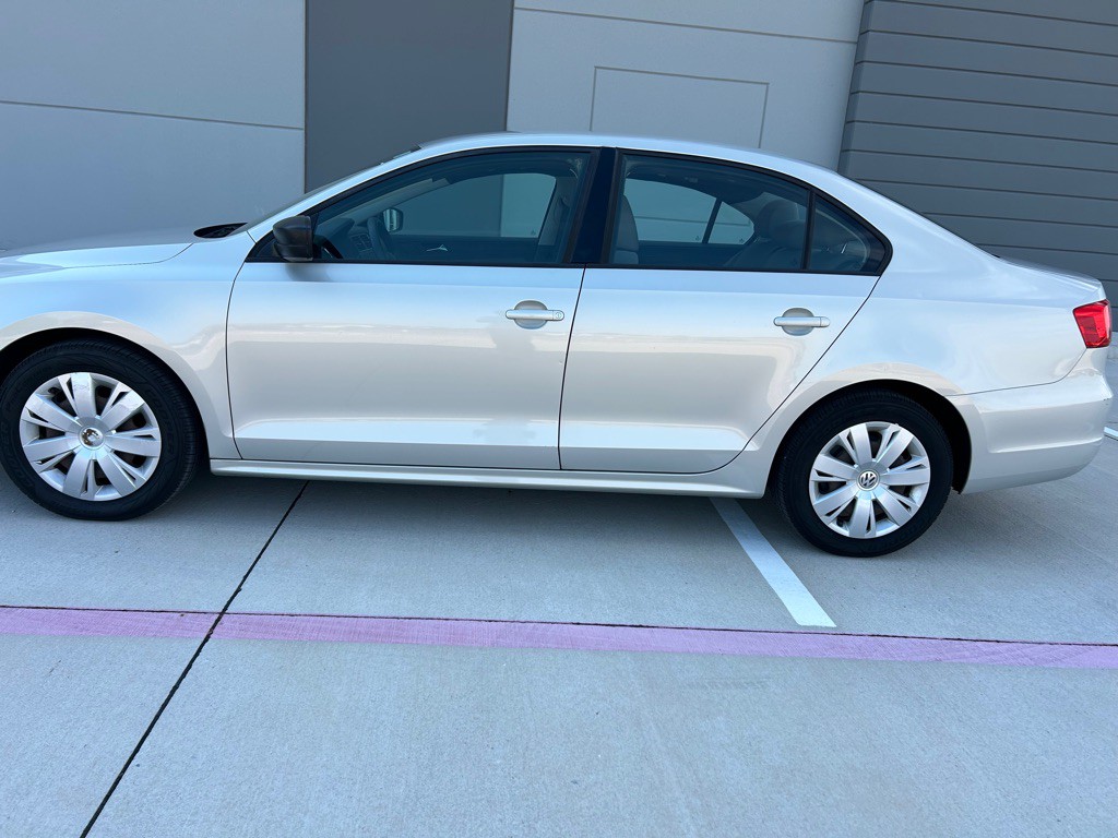 2012 Volkswagen Jetta Image 5