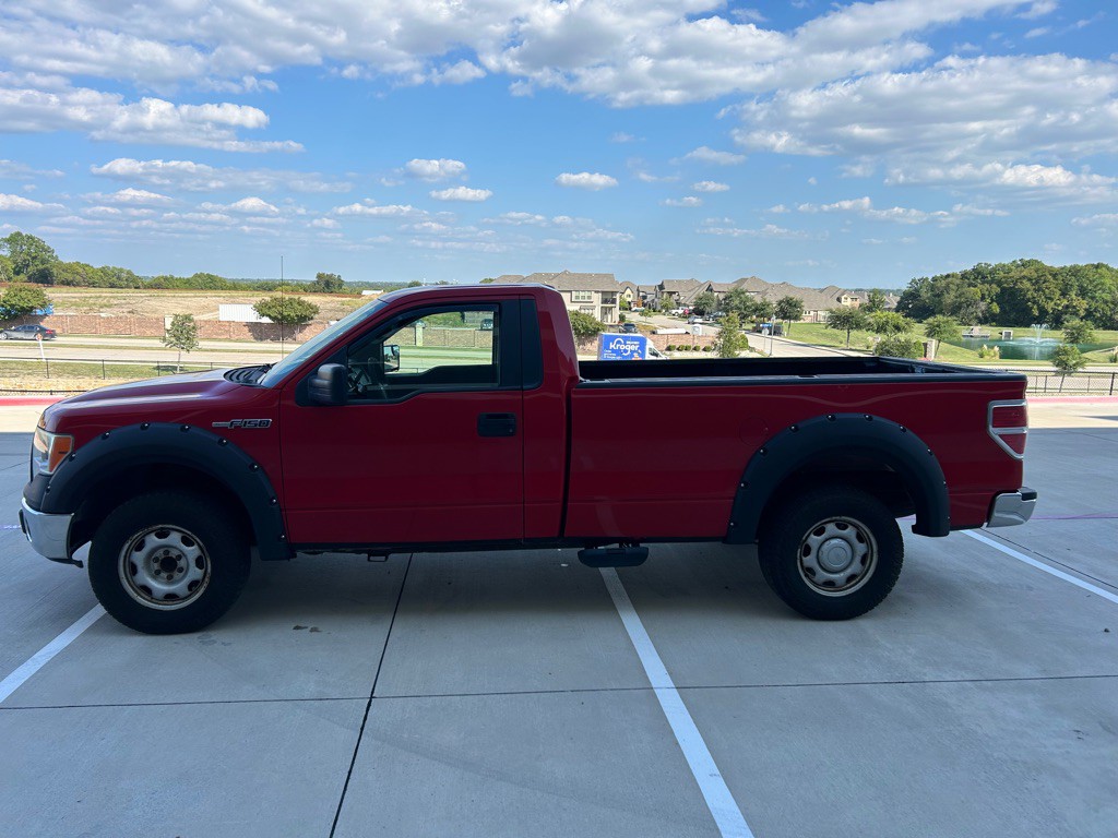 2010 Ford F-150 Image 2