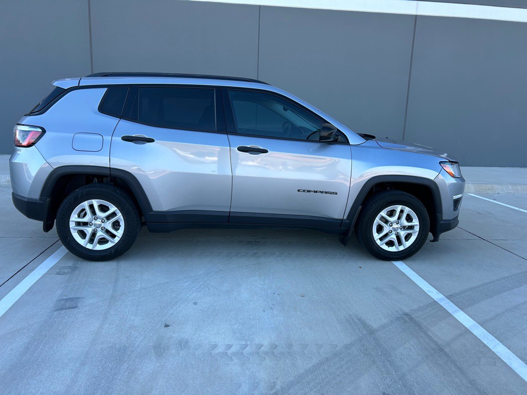 2018 Jeep Compass Image 5