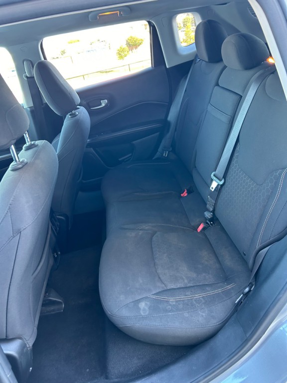 2018 Jeep Compass Image 9