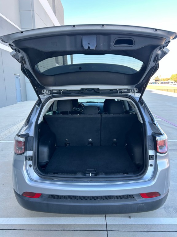 2018 Jeep Compass Image 10