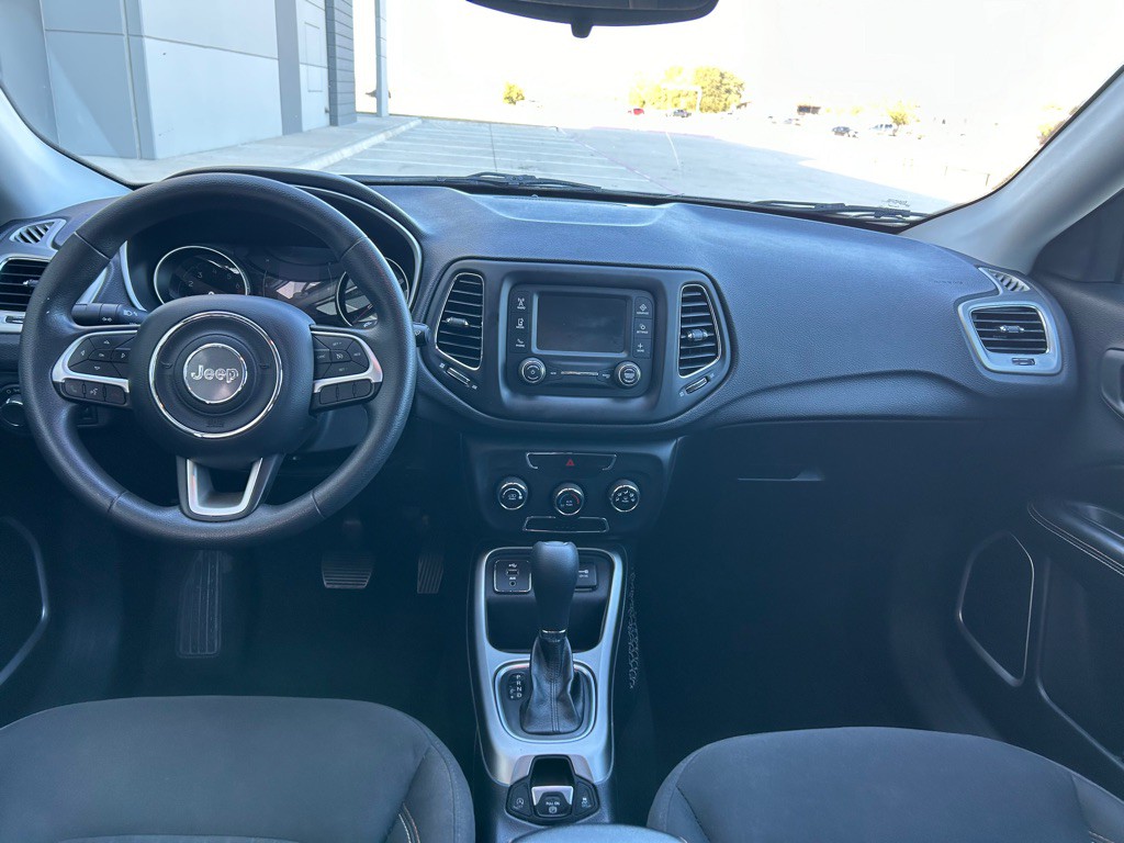 2018 Jeep Compass Image 13