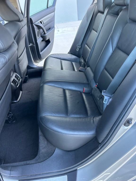 2010 Acura TL Image 9