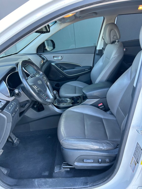2014 Hyundai Santa Fe Image 8