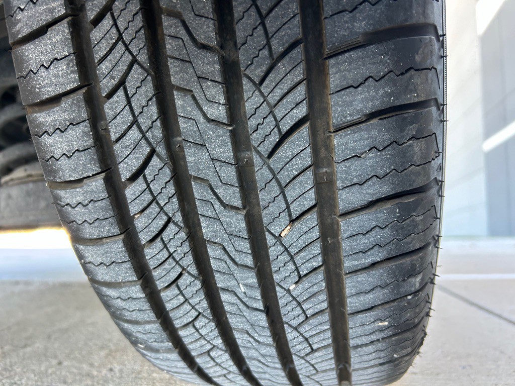 2014 Hyundai Santa Fe Image 17