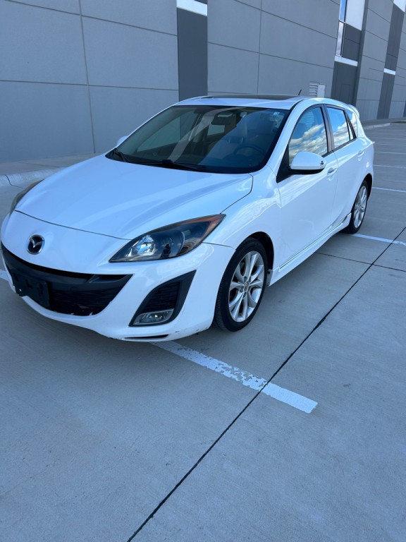 2010 Mazda Mazda3 Image 2