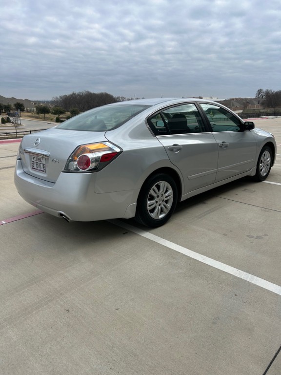 2011 Nissan Altima Image 6