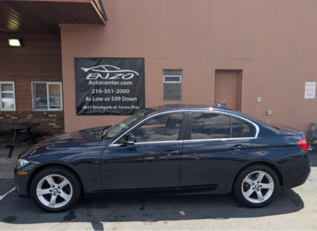 2015 BMW 3 Series Image 3