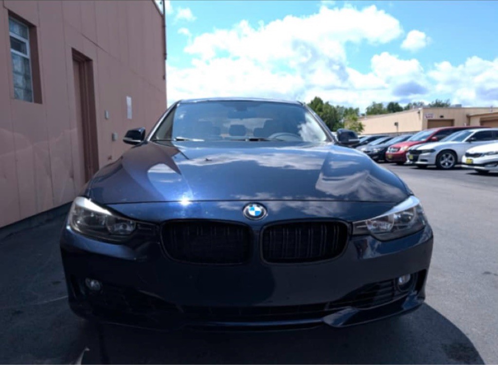 2015 BMW 3 Series Image 6